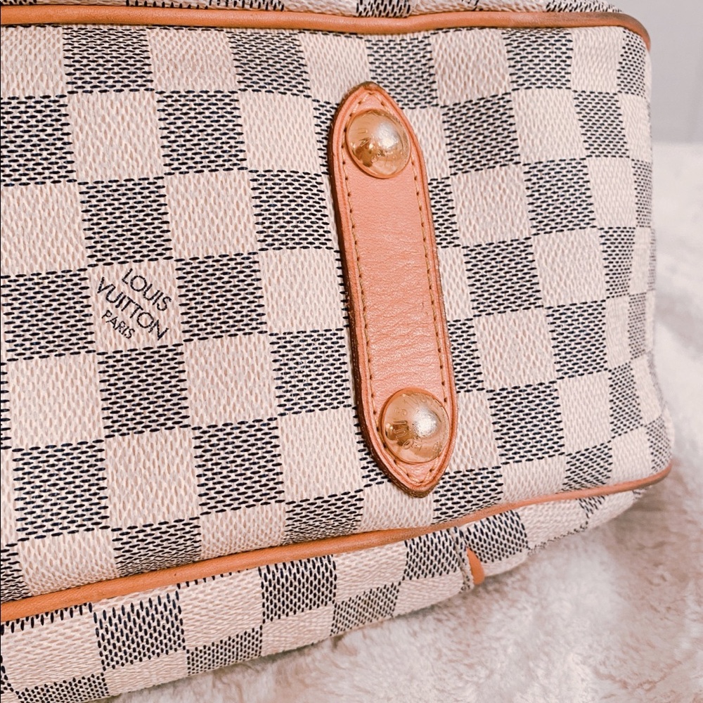 🤍LV BAG🤍 - Picture 5 of 5